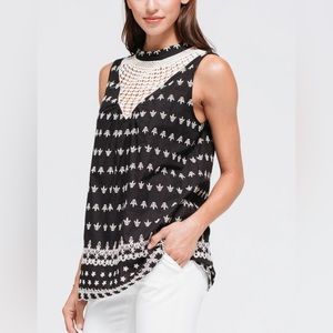 Pleione Black Sleeveless White Embroidered Crochet Cut Out Cotton Blouse Top L
